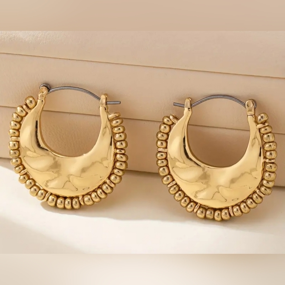 Classy Gold Beaded Hoop Earrings NWT! - Picture 2 of 3
